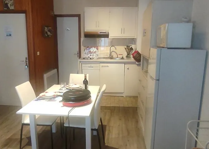 Au Coeur Du Village Apartment *